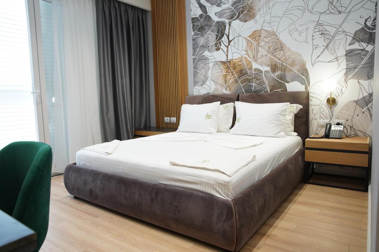 LORD Hotel Tirana Vore Bagian luar foto