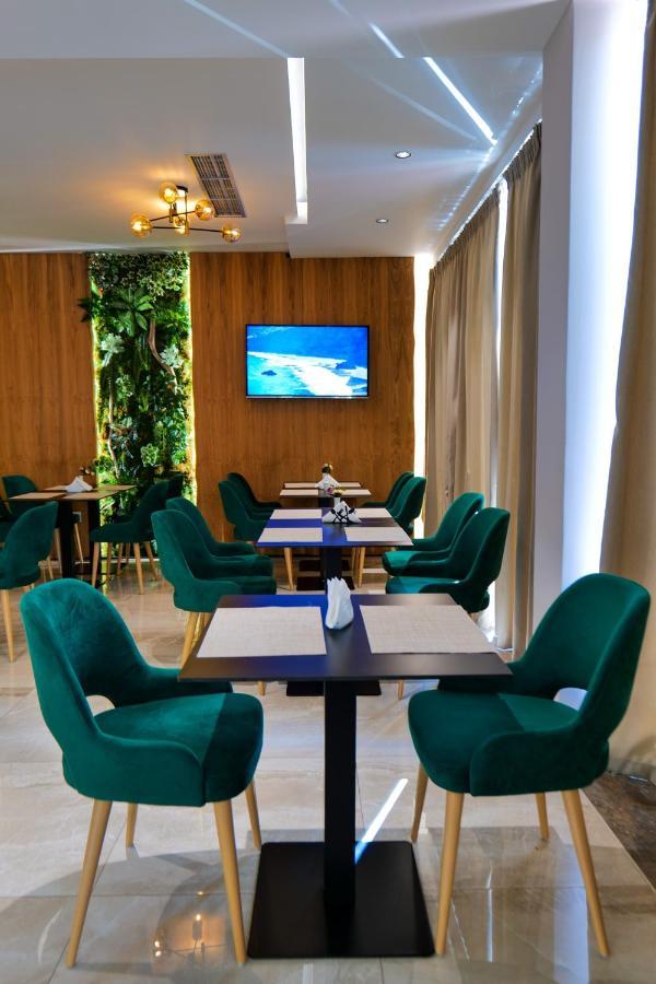 LORD Hotel Tirana Vore Bagian luar foto