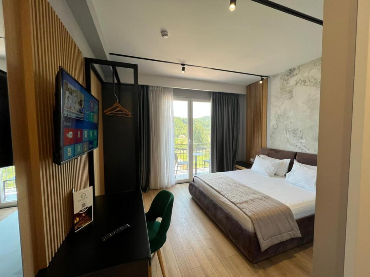 LORD Hotel Tirana Vore Bagian luar foto
