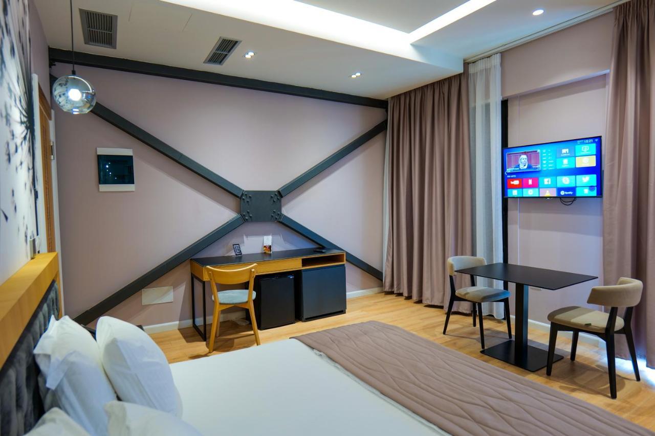 LORD Hotel Tirana Vore Bagian luar foto