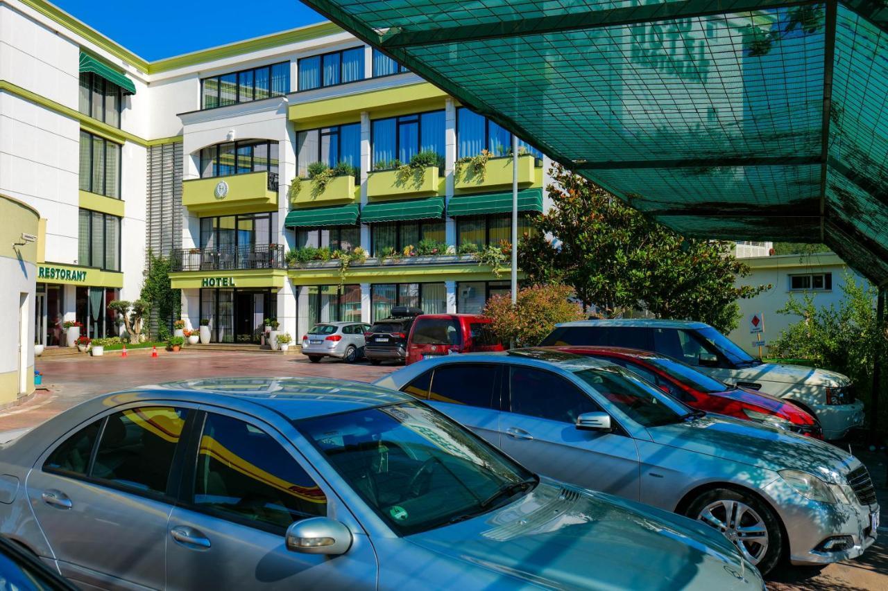 LORD Hotel Tirana Vore Bagian luar foto
