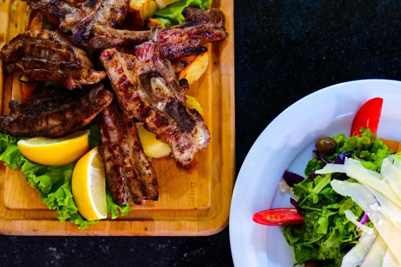 LORD Hotel Tirana Vore Bagian luar foto