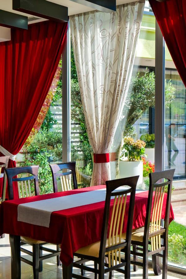 LORD Hotel Tirana Vore Bagian luar foto