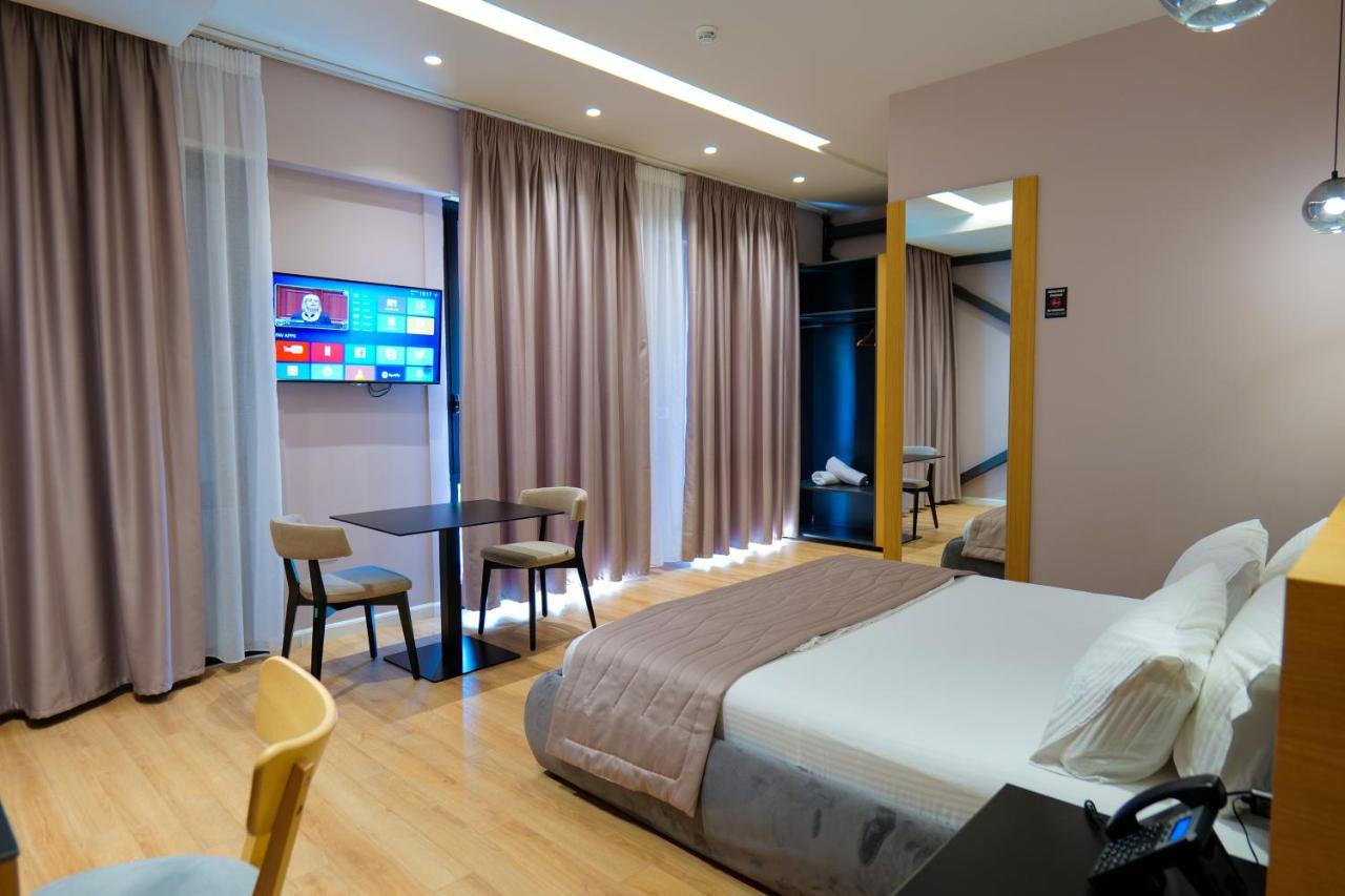 LORD Hotel Tirana Vore Bagian luar foto