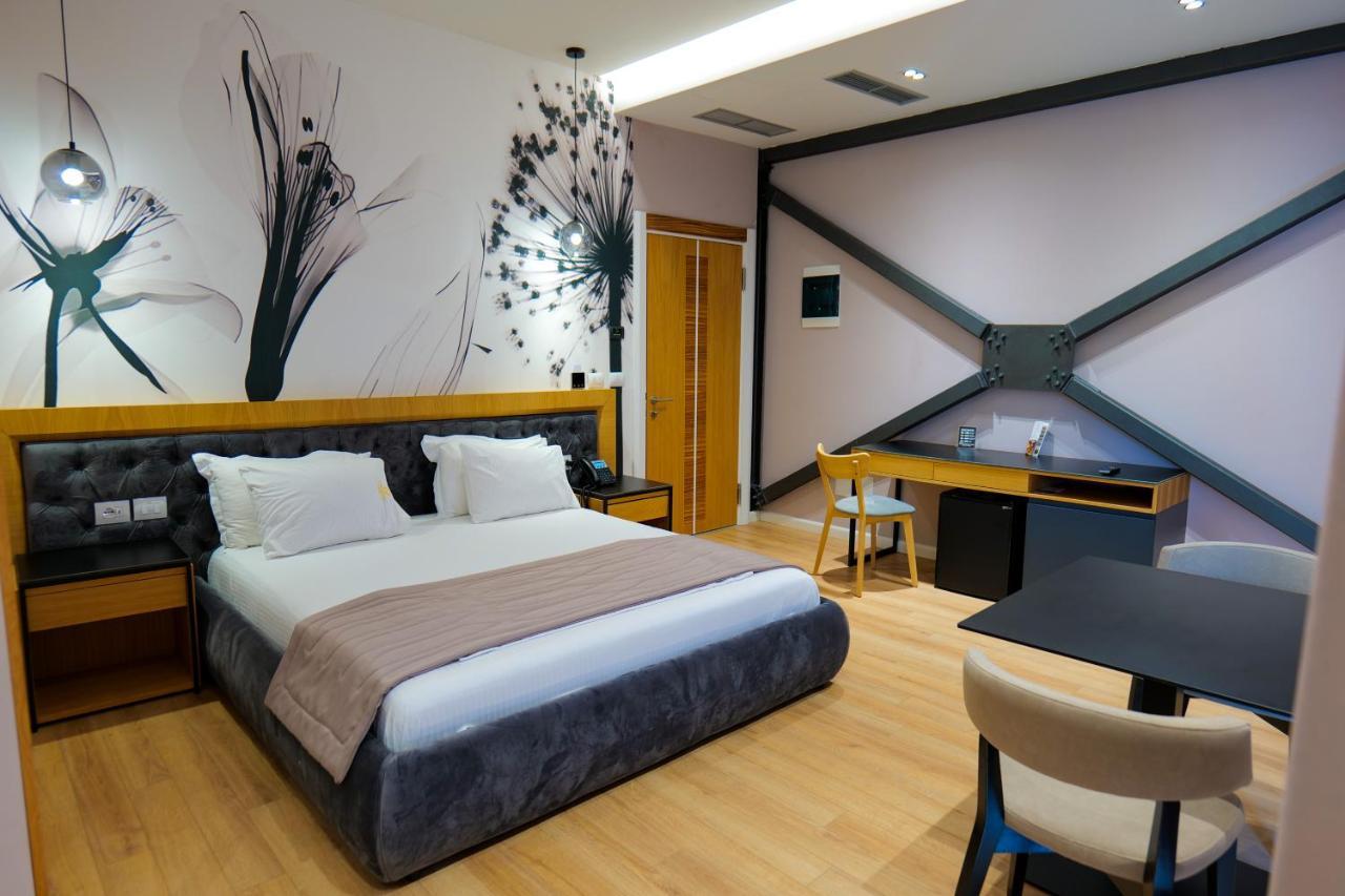 LORD Hotel Tirana Vore Bagian luar foto