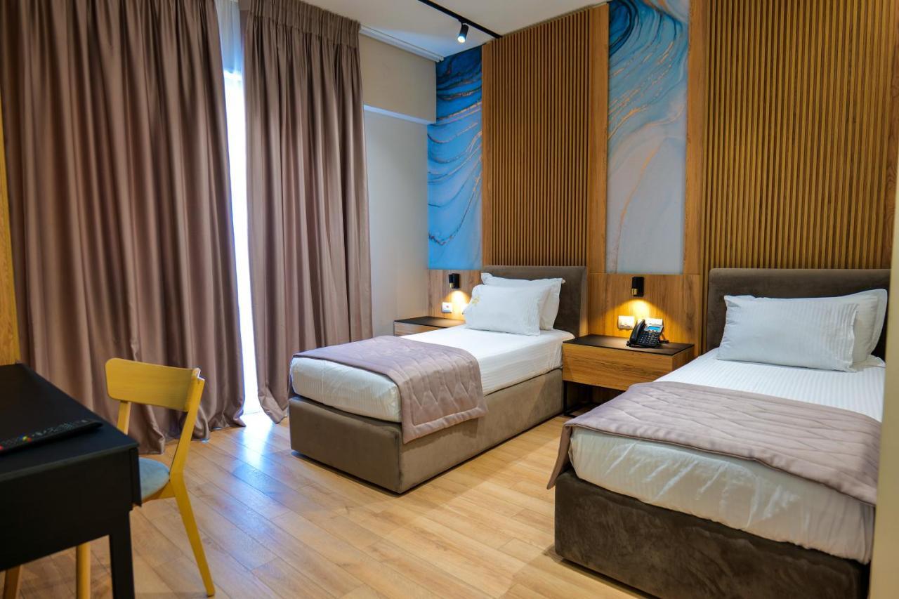 LORD Hotel Tirana Vore Bagian luar foto