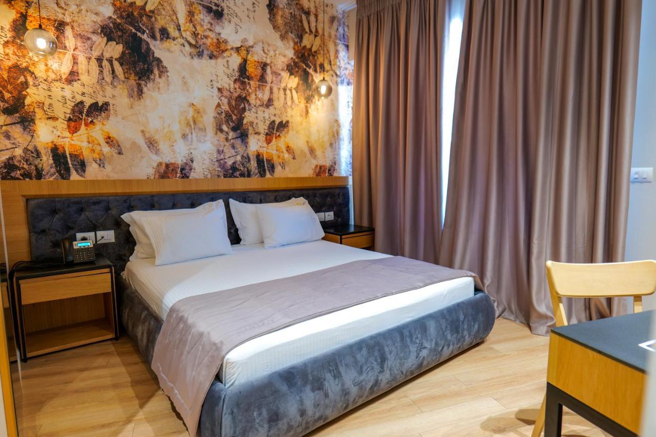 LORD Hotel Tirana Vore Bagian luar foto